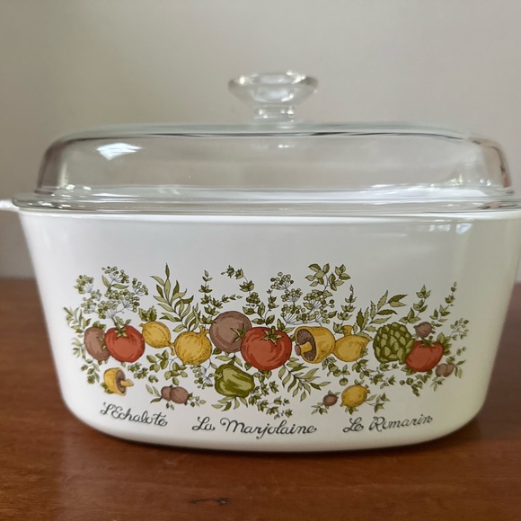 Spice of Life L'Echalote La Marjolaine Le Romarin 5qt Casserole Dish with Lid - Picture 2 of 4